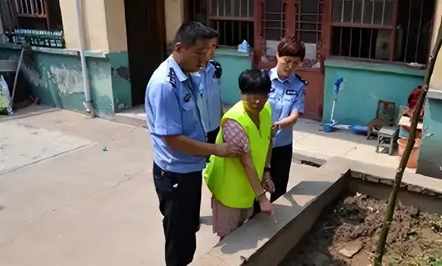 老妇嫉妒杀害男童